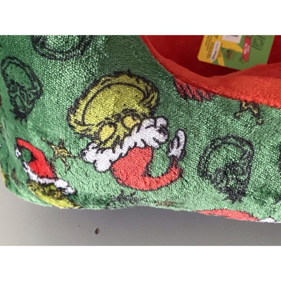 Dr. Seuss The Grinch Dog Cat Pet Cozy Cuddler Bed Christmas 20” X 16” X 8” NEW - Picture 5 of 15